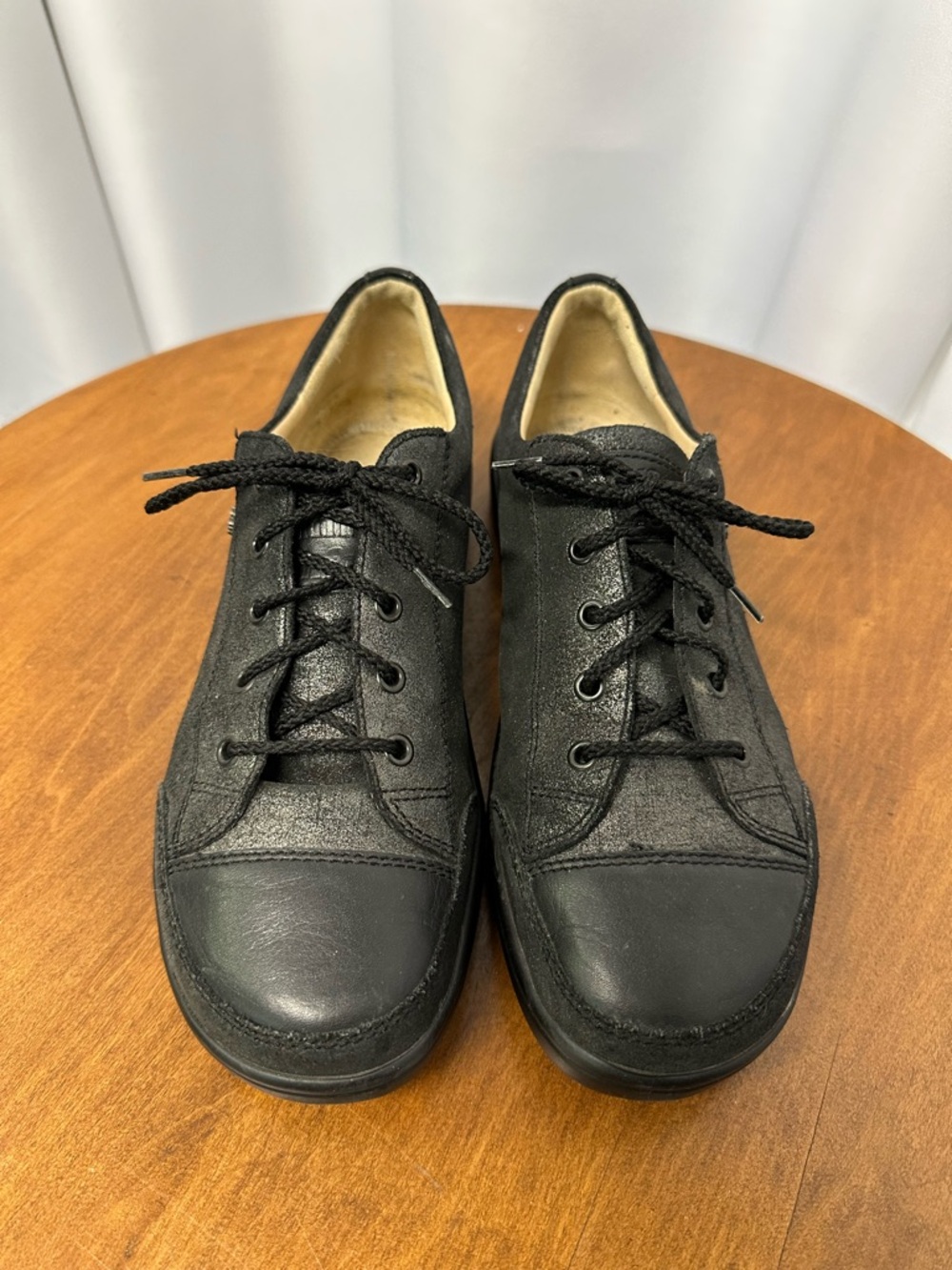 Finn Comfort soho Black metallic Leather Lace-Up Sneakers size 40